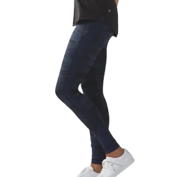 lululemon athletica Pants - LULULEMON RARE Drop It Like It's Hot Tight in Mini Coast Camo Deep Navy Black 4